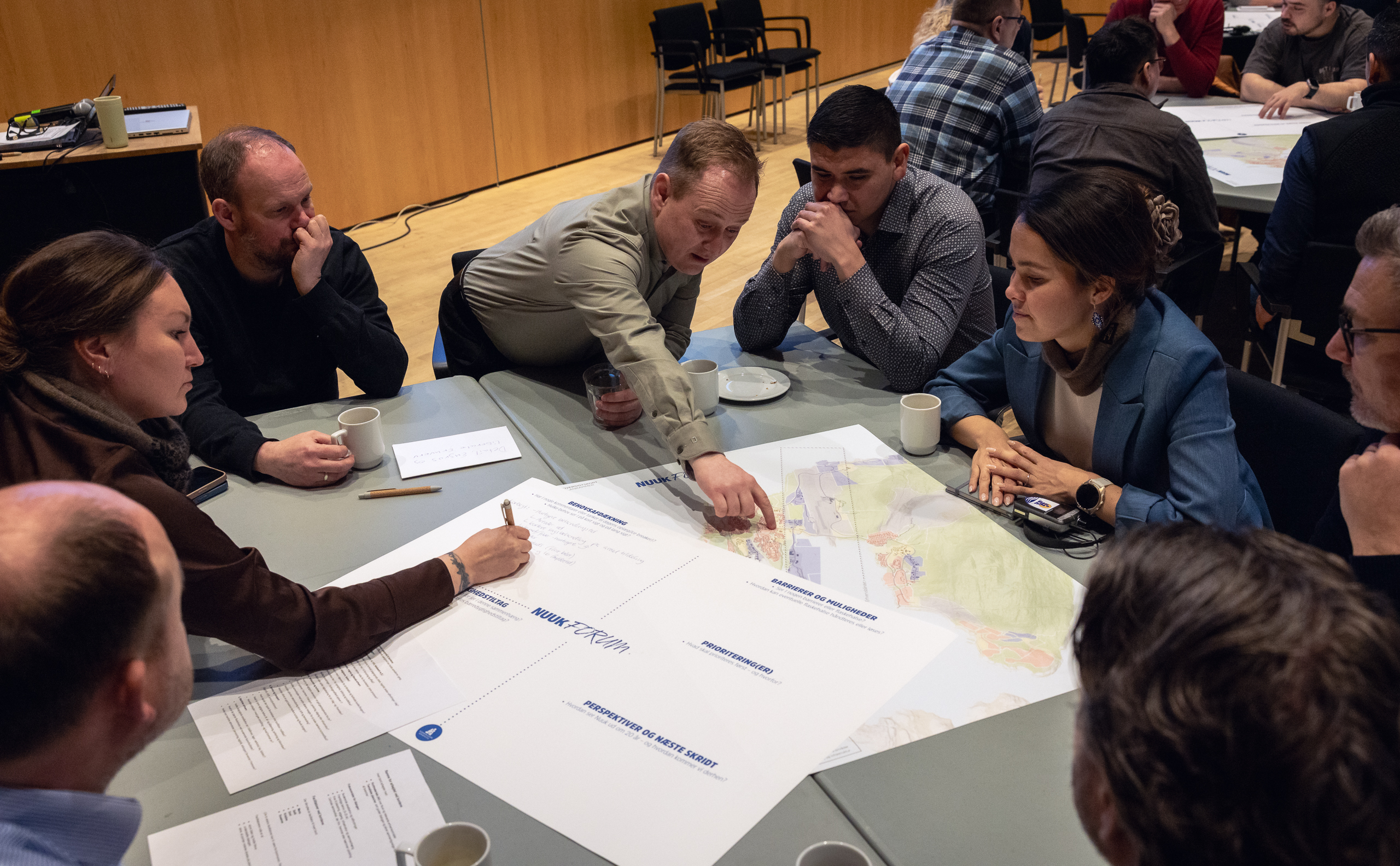 Nuummi Oqalliffik inuussutissarsiortunik katersuutsitsivoq siunissami nunaminertat inuussutissarsiorfiit pillugit