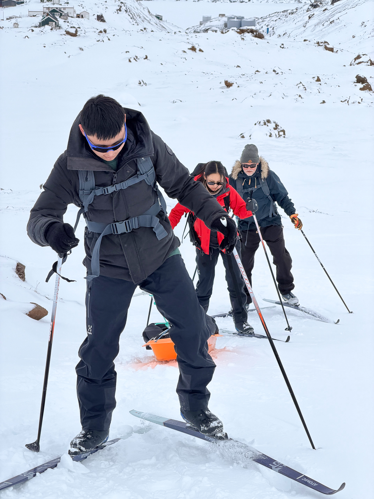Tasiilami takornariartitsisut inuusuttut Mountain Leader Trainingimik naammassinnipput